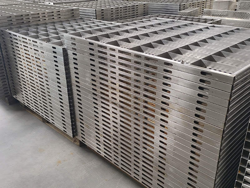 自動(dòng)化殺 菌流水線(xiàn)擺盤(pán)